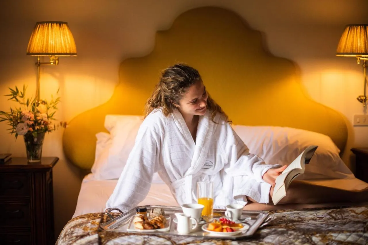 רג'לו Viesca Suites & Villas Il Borro Toscana 3*,