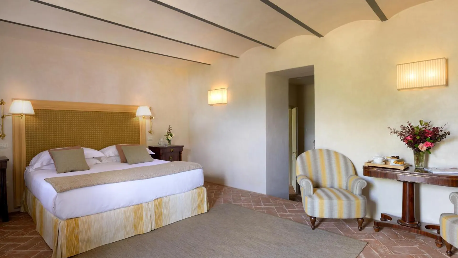 רג'לו Viesca Suites & Villas Il Borro Toscana אתר נופש